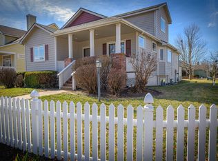 401 Casa Bonita Dr, Lawrence, KS 66049