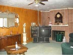 4th image of 4520 Frankfort Ave