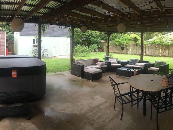 3rd image of 516 Dewald Ln