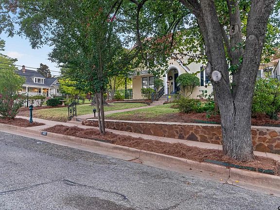 2nd image of 145 Rowland Pl
