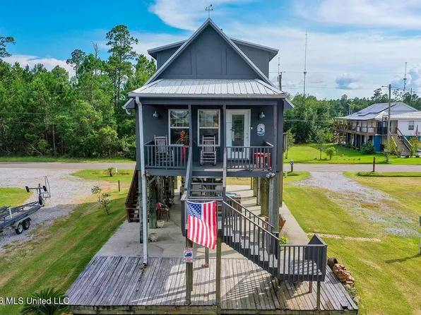 4180 1st St, Bay Saint Louis, MS 39520