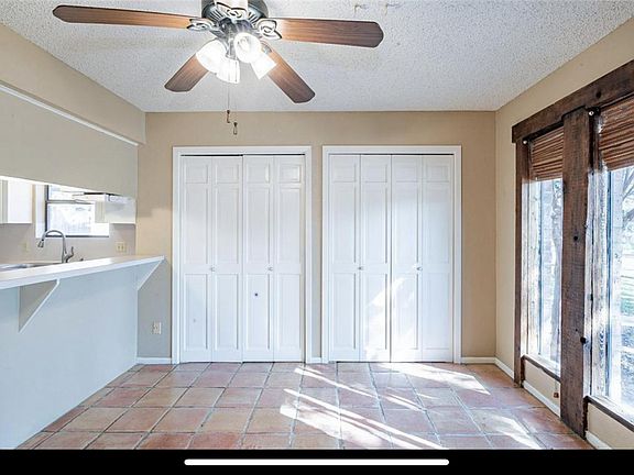 4th image of 430 Paloma St