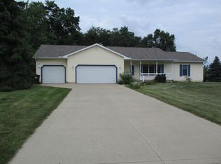 3160 Cobblestone Rdg, Tecumseh, MI 49286