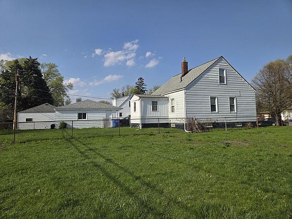 2nd image of 21409 Panama St