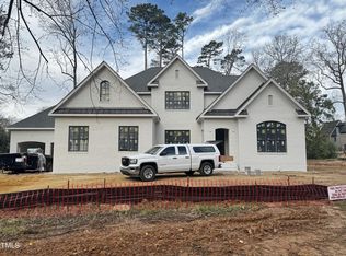 6805 Greystone Dr, Raleigh, NC 27615