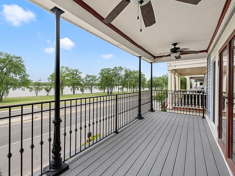 752 Island Dr — Photo 21