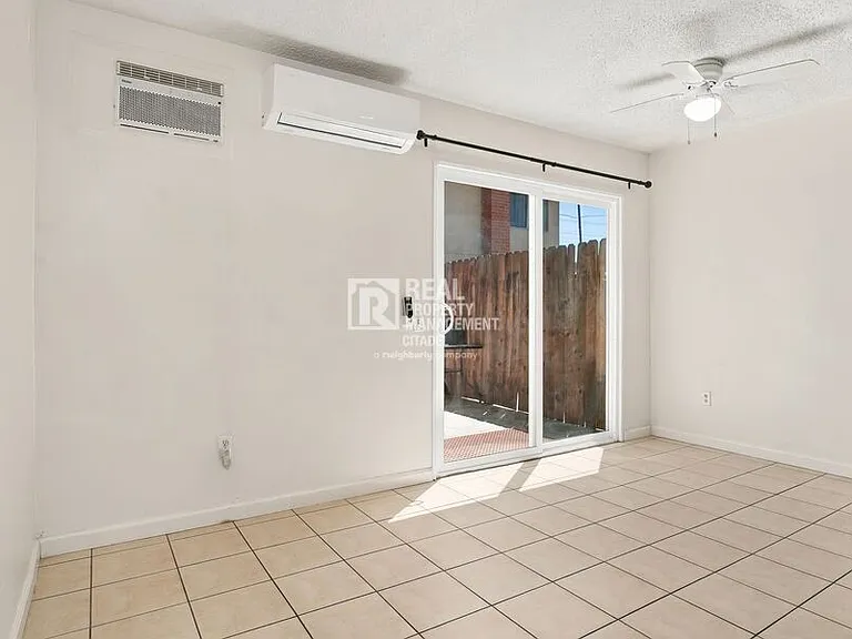 3009 Canyon Crest Dr #A — Photo 3