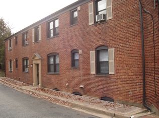 1220 N Quinn St APT 222, Arlington, VA 22209
