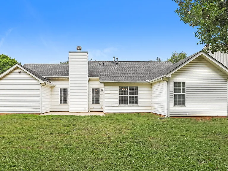 172 Regency Park Dr — Photo 16