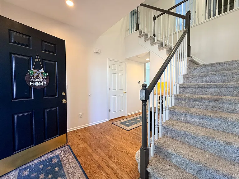 9794 Newcastle Dr — Photo 6