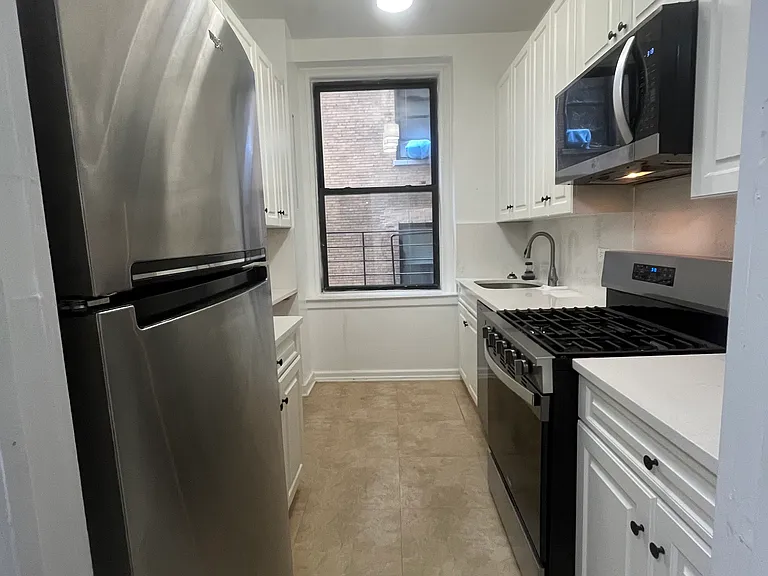 276 Riverside Dr #3A — Photo 6