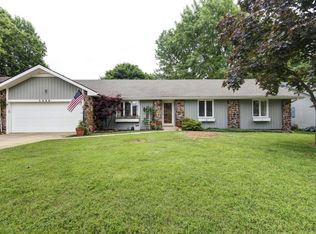 5666 S Dollison Ave, Springfield, MO 65810