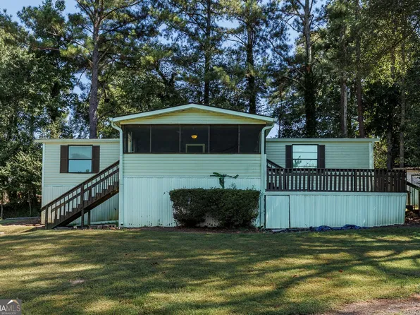 304 2nd St, Woodstock, GA 30188