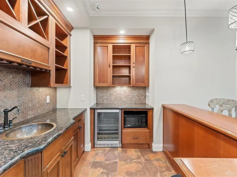 9020 Whisperinghill Dr — Photo 63