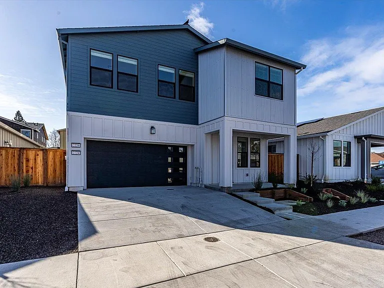2226 Versaro Dr — Photo 2