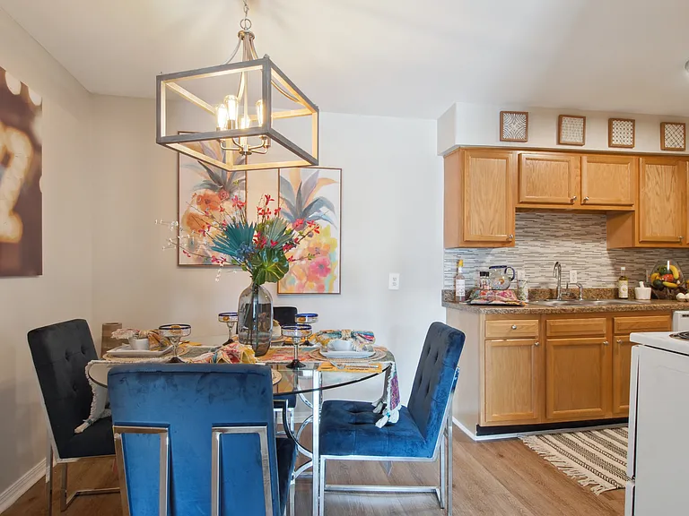 Summerfield Apartment Homes — Photo 3