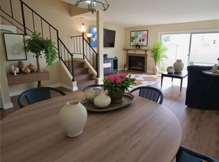 8323 Grenoble St Unit 32, Sunland, CA 91040