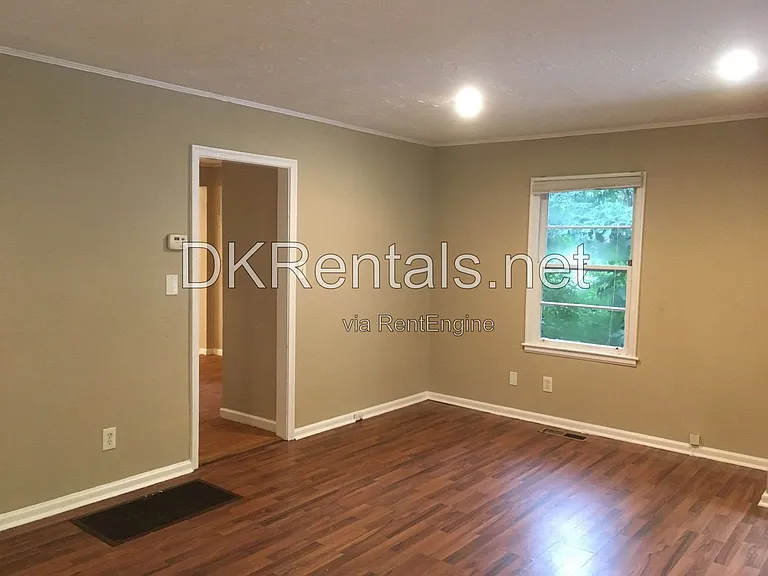 808 Meadow Pl — Photo 7