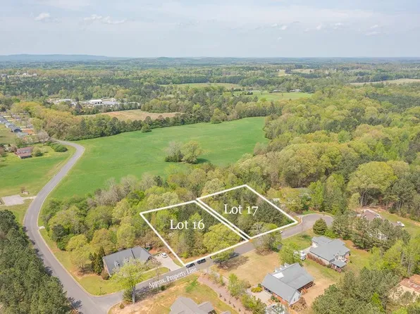 16 Wynchase Ln, Chatsworth, GA 30705