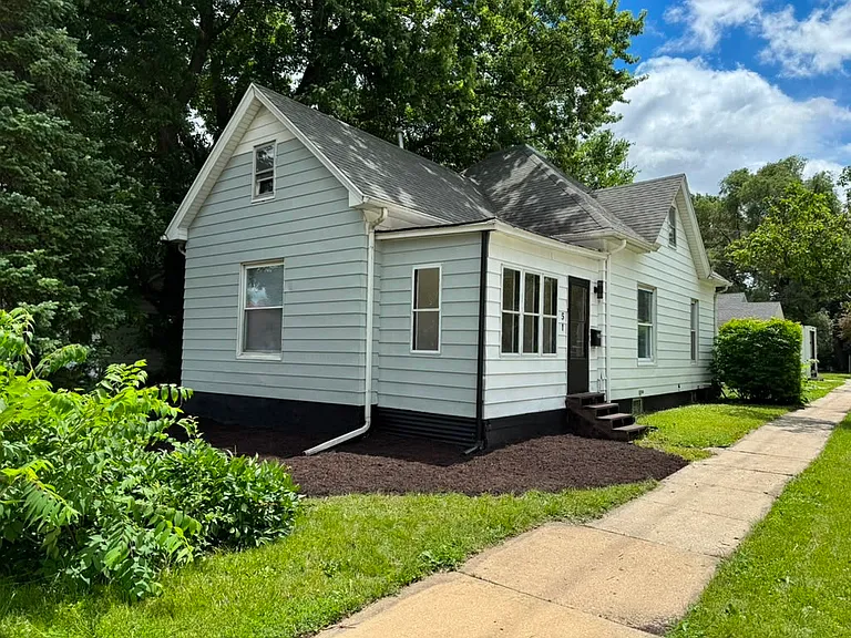 51 E Bradley Ave — Photo 1