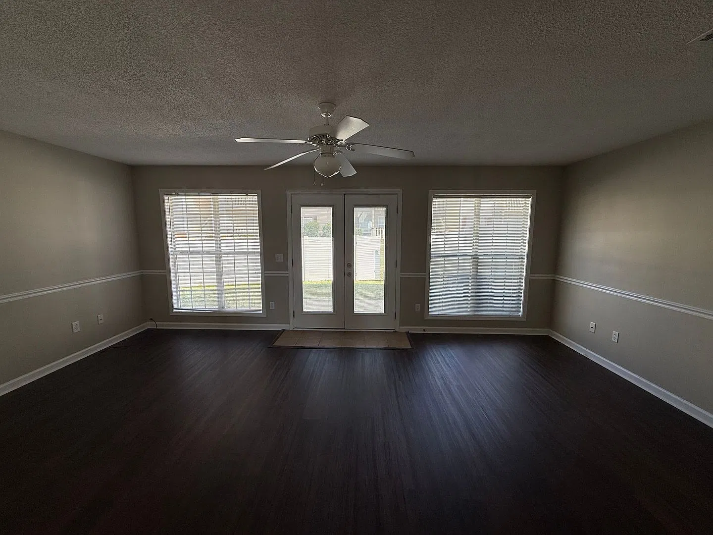 223 Wakefield- Available NOW — Photo 4