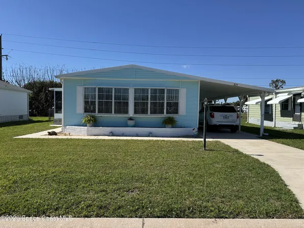 823 Vireo Dr, Barefoot Bay, FL 32976