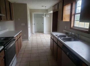 10 Oak Wood Ln, Covington, GA 30016