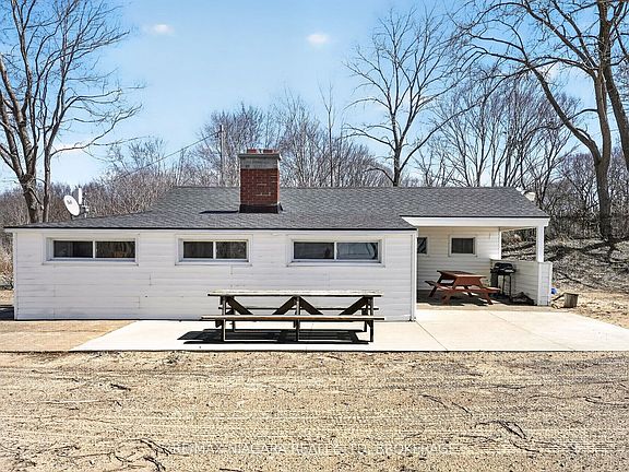 2nd image of 239 Pleasant Beach Rd