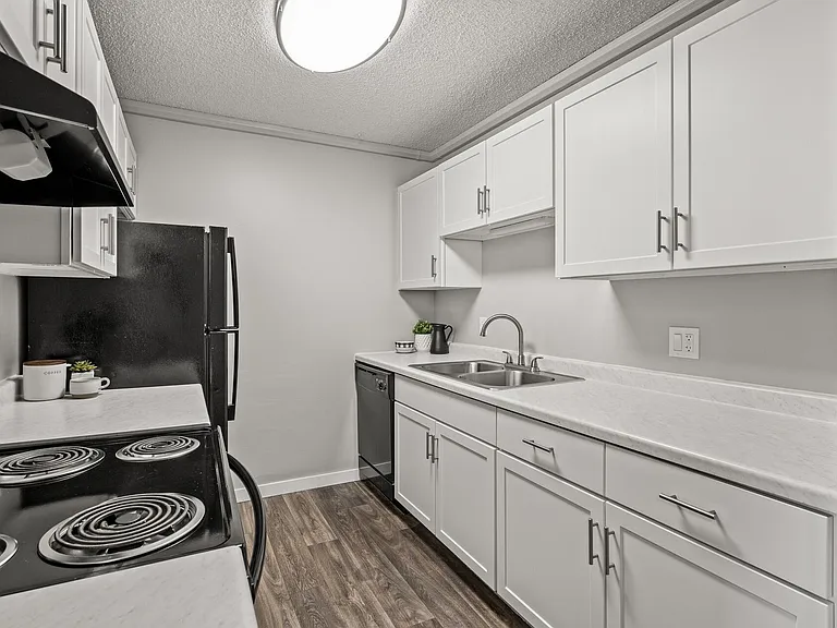 Hillcrest Place — Photo 53