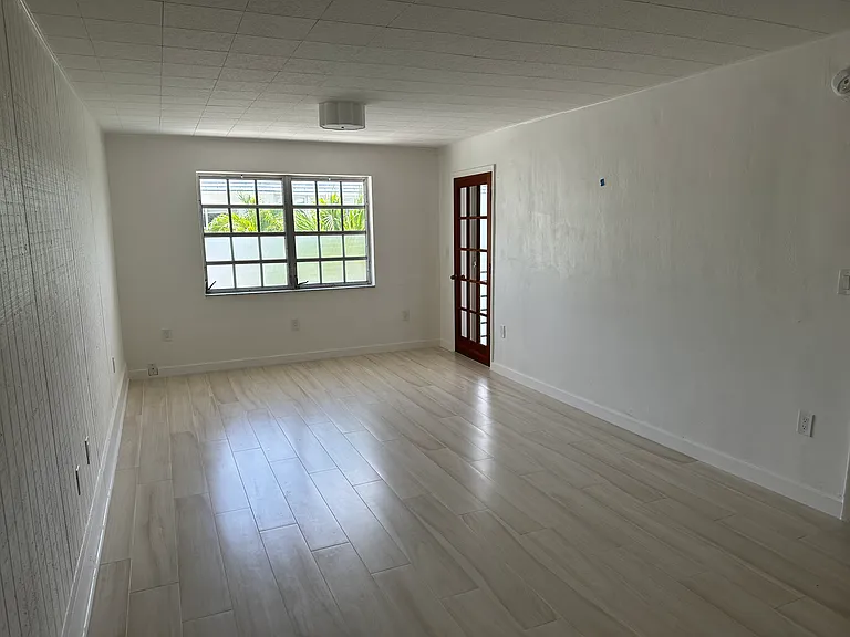 251 Galen Dr #302 — Photo 4