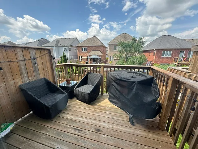 861 Edinburgh Dr — Photo 32