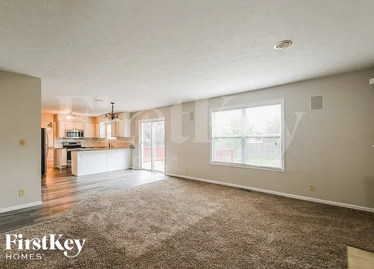 13065 Sweet Briar Pkwy — Photo 3