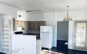 2nd image of 3400 Cabana Dr #2009-1