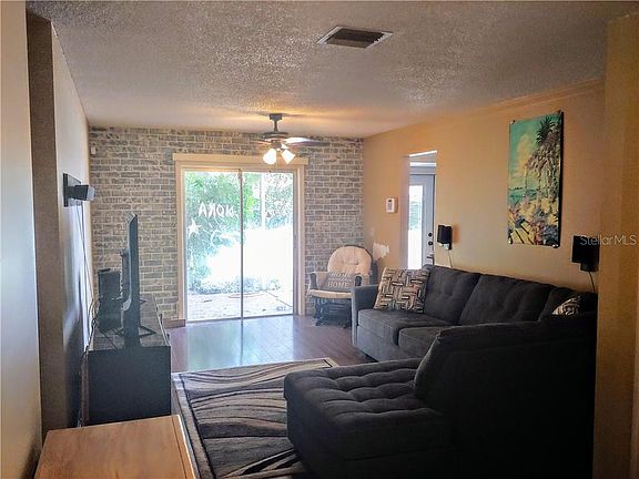 5th image of 856 McKenny Ave