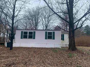 8 Politic Dr, Rochester, NH 03839