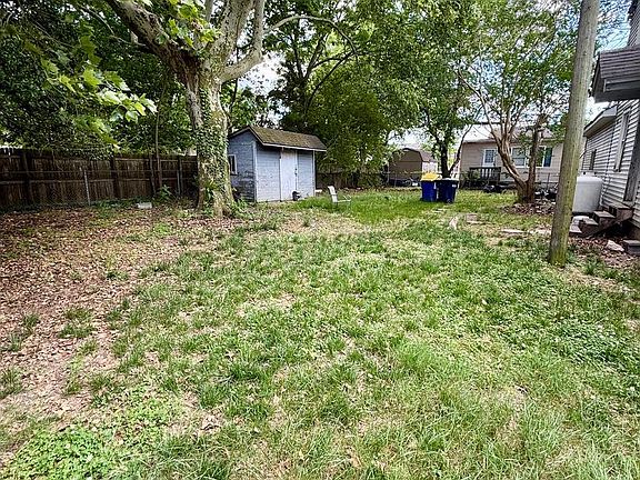 5th image of 213 Old Laurel Rd