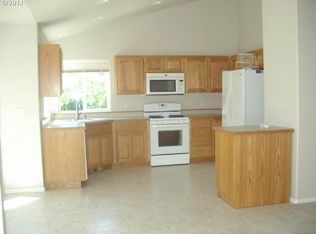 229 Cypress St, Sutherlin, OR 97479