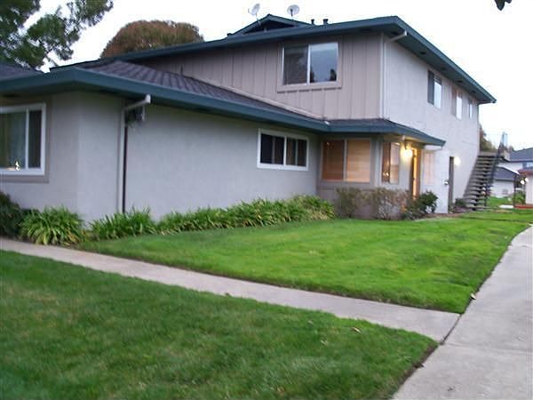 1st image of 34732 Skylark Dr APT 2