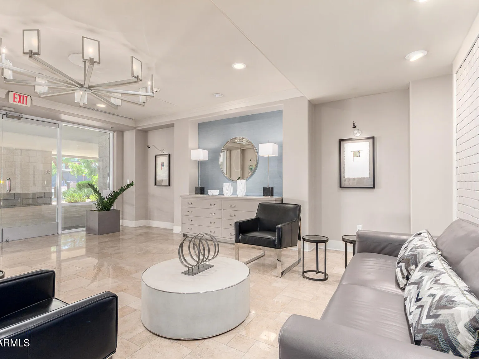 2 bed, 2.5 bath, 2410 sqft, $4,250 — Photo 4