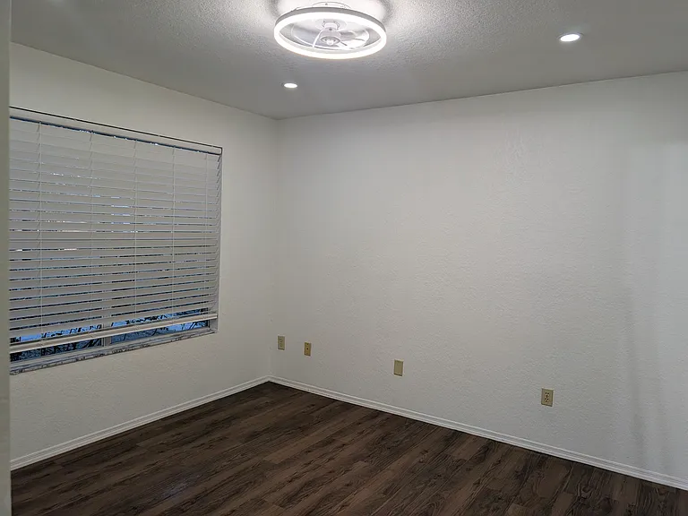 831 Camargo Way #112 — Photo 30