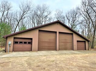 10918 Pine Creek Rd, Manistee, MI 49660