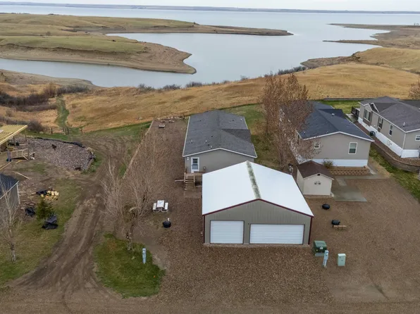 7-6237 4th St NW, Beulah, ND 58523