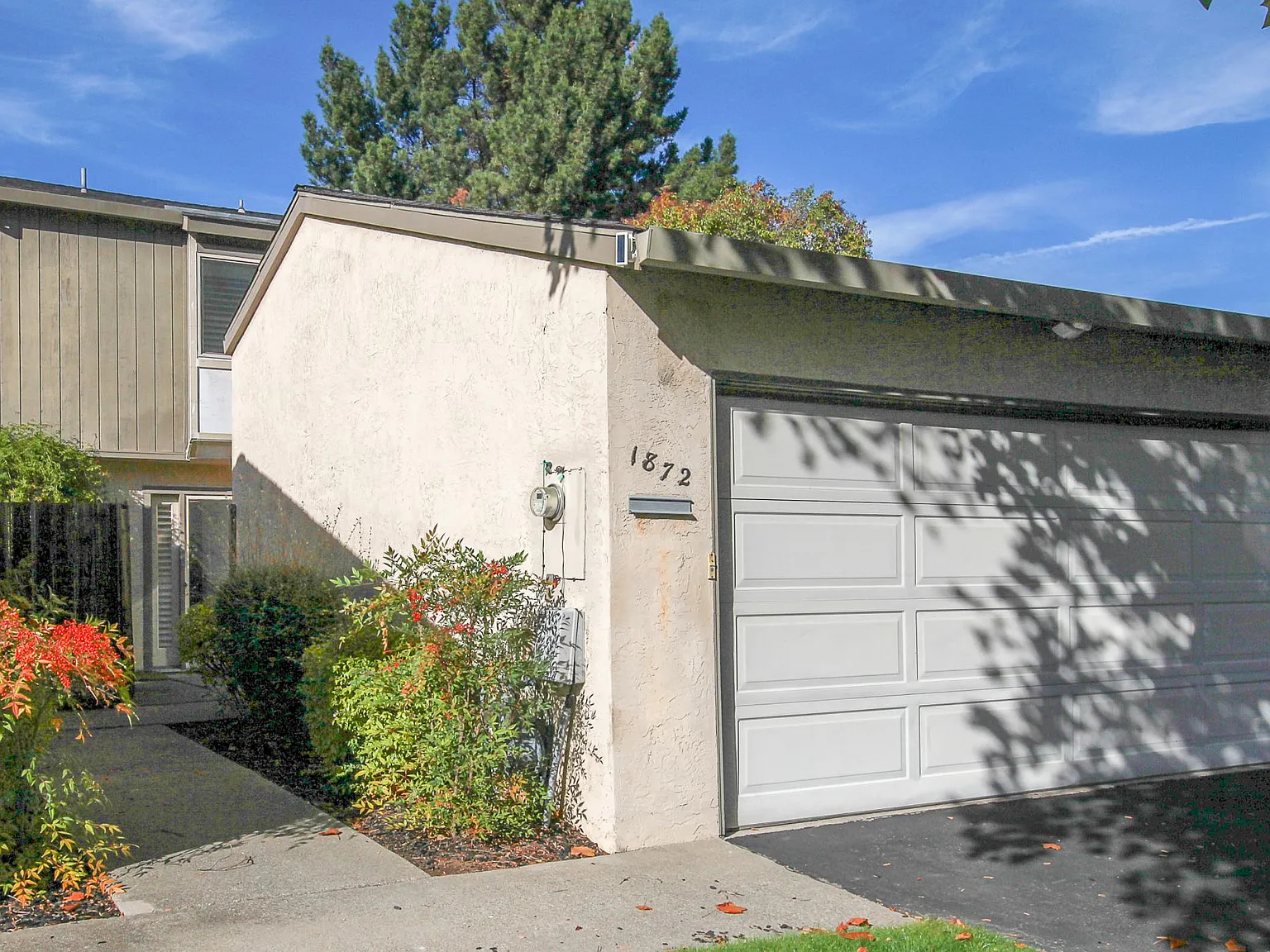 2 bed, 1263 sqft, $4,000 — Photo 3