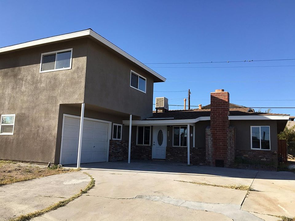 1st image of 909 Ann St