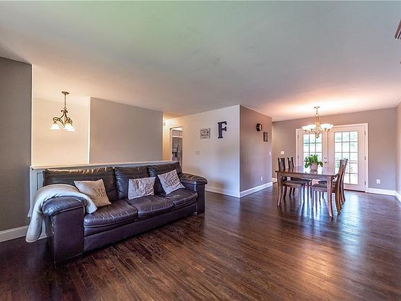 5th image of 2158 Dahle Ct