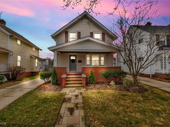 19525 Riverview Ave, Rocky River, OH 44116