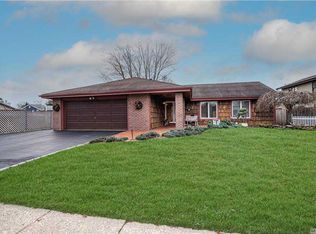 136 Inverness Rd, Holbrook, NY 11741