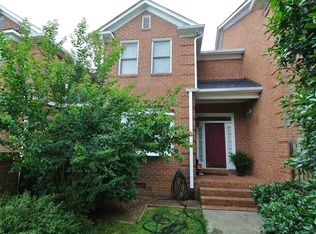 102 Country Club Ct, Spartanburg, SC 29302