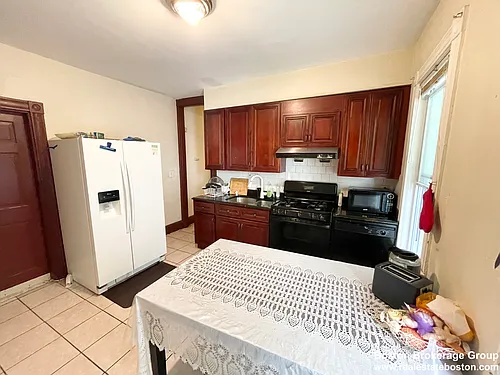 24 Maryland St Photo 1
