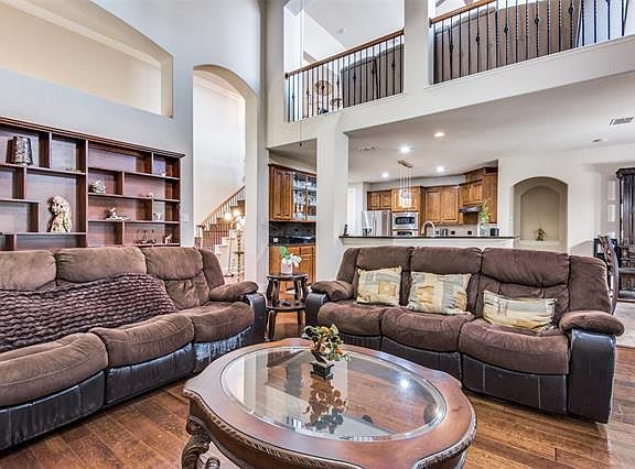5th image of 10302 Sandbar Dr